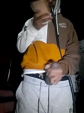 Eezxxx online show from 11, 3, 2026