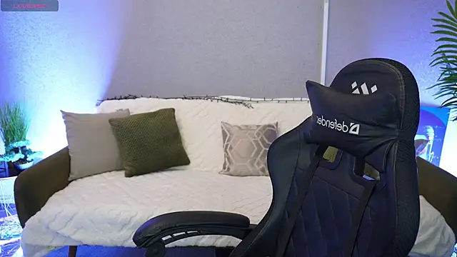 NightAylin online show from 17, 4, 2026