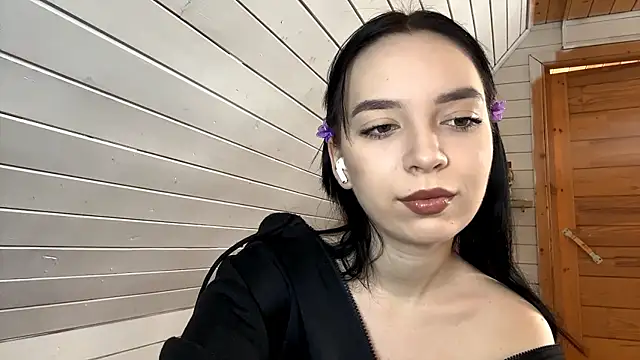 KiyokoEeds online show from 28, 11, 2025