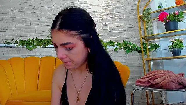 SerennaNoir online show from 18, 12, 2025