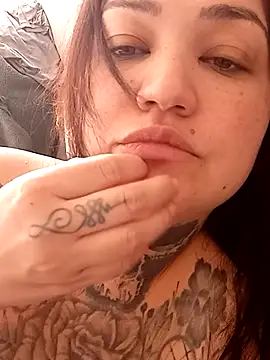 Snapshot of nikideath chatting on 10, 5, 2026 nikideath online show from 10, 5, 2026