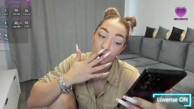 rossana doll online show from 28, 2, 2026