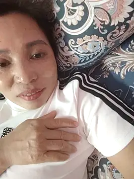 Snapshot of akura-03 chatting on 25, 11, 2025 akura-03 online show from 25, 11, 2025