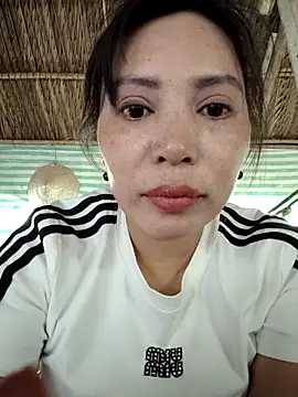 Snapshot of akura-03 chatting on 29, 11, 2025 akura-03 online show from 29, 11, 2025