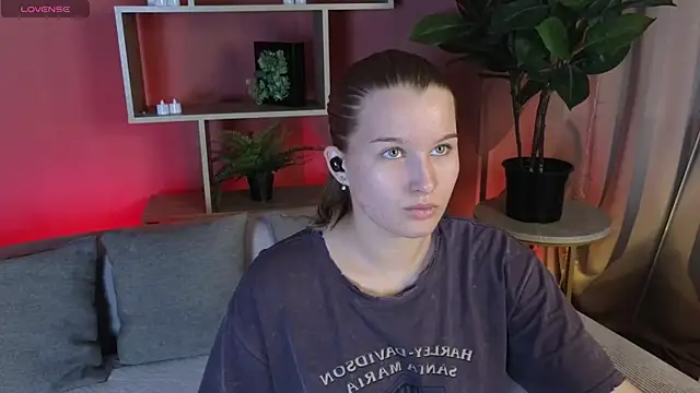 ImiMonroe online show from 28, 5, 2026
