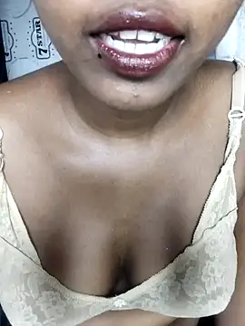 Simran 0011 online show from 28, 4, 2026