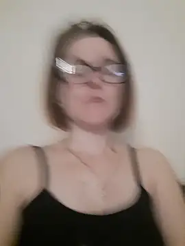 LanaOlbenst online show from 15, 4, 2026