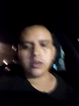 Snapshot of art-e9-2 chatting on 25, 11, 2025 art-e9-2 online show from 25, 11, 2025