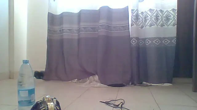 BellaStormi online show from 29, 11, 2025