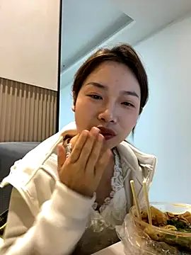 GYYoo online show from 26, 11, 2025