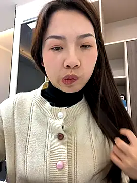 GYYoo online show from 18, 12, 2025