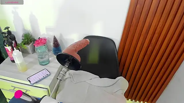 Latina candy01 online show from 22, 12, 2025