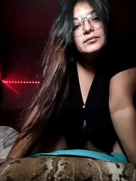 Snapshot of YouladyVidal chatting on 27, 11, 2025 YouladyVidal online show from 27, 11, 2025