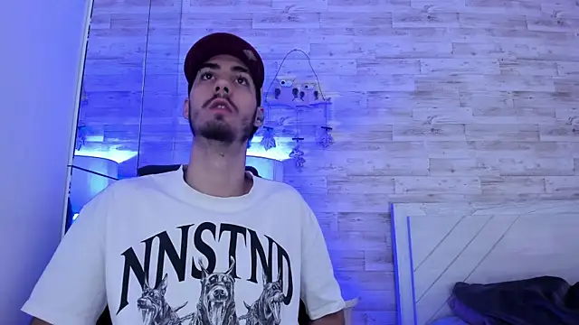 Emir Ozan  online show from 7, 1, 2026