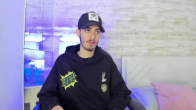 Emir Ozan  online show from 11, 1, 2026