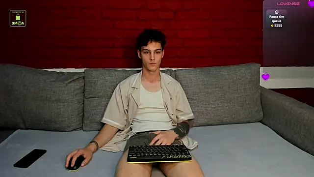 Snapshot of Adam_Porrter chatting on 20, 6, 2026 Adam Porrter online show from 20, 6, 2026