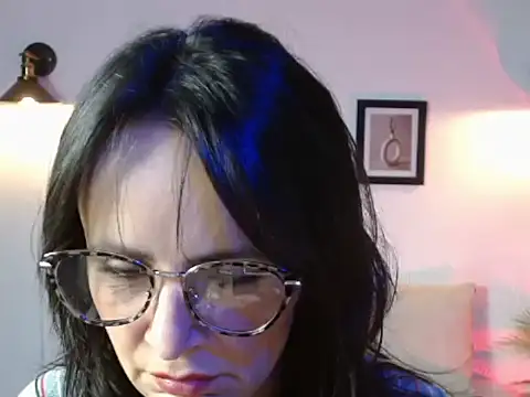 Juliana  lx online show from 2, 2, 2026