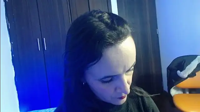 Juliana  lx online show from 28, 11, 2025