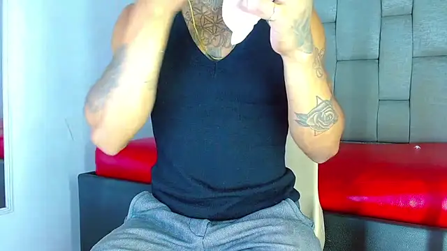 Hot Latino x online show from 26, 3, 2026