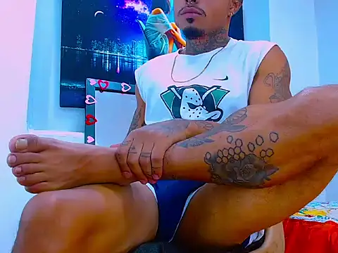 Hot Latino x online show from 8, 3, 2026