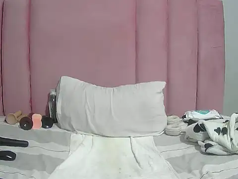 Cherrydollx online show from 2, 4, 2026