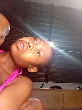 Sweethoneypot25 online show from 10, 3, 2026