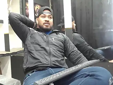 Liam hairy online show from 4, 12, 2025