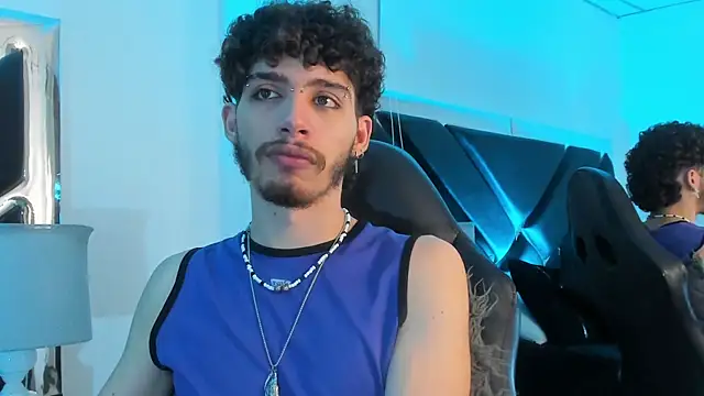 Snapshot of JojoBraando chatting on 2, 12, 2025 JojoBraando online show from 2, 12, 2025