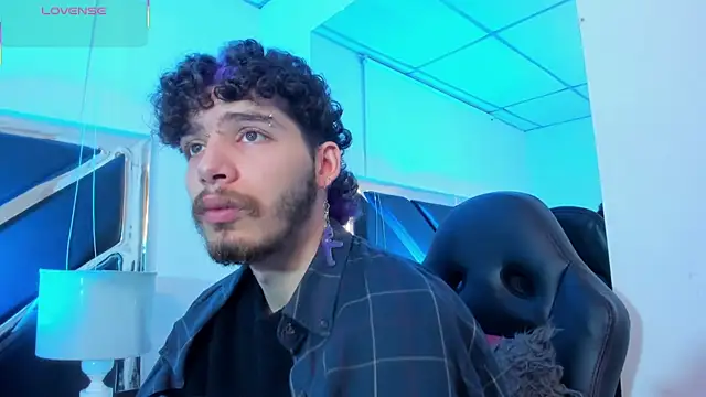 Snapshot of JojoBraando chatting on 14, 12, 2025 JojoBraando online show from 14, 12, 2025