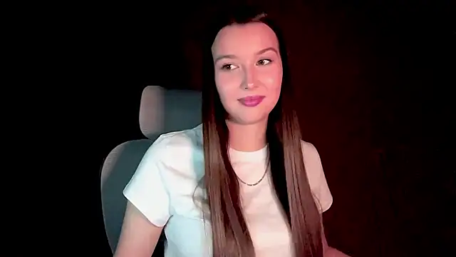 Annie SmiIe online show from 25, 11, 2025