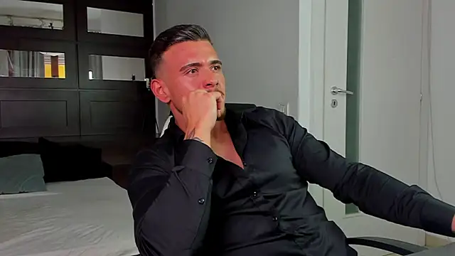 ElijahThorne online show from 18, 3, 2026