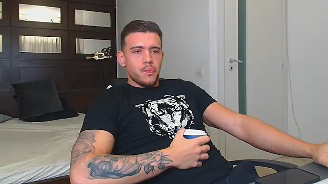 ElijahThorne online show from 19, 1, 2026