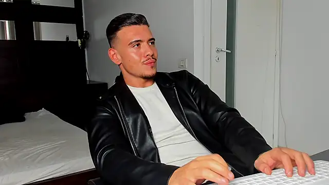 ElijahThorne online show from 26, 3, 2026