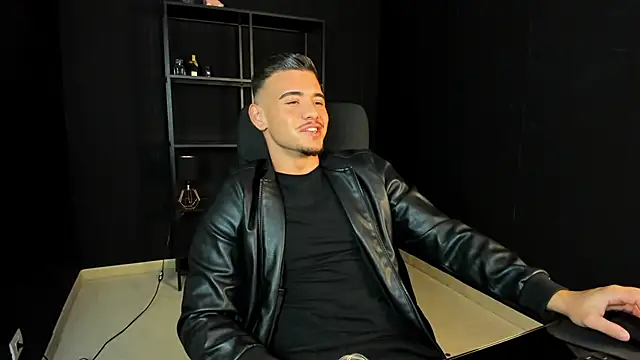 ElijahThorne online show from 16, 4, 2026