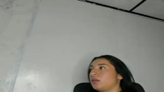 kira-stormm online show from 17, 3, 2026