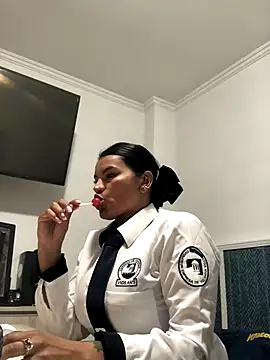 Snapshot of Rosa_Vidal_ chatting on 20, 11, 2025 Rosa Vidal online show from 20, 11, 2025