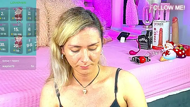 Lunitaa Diva online show from 21, 12, 2025