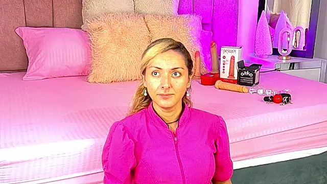 Lunitaa Diva online show from 20, 12, 2025