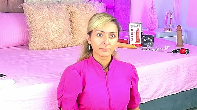 Lunitaa Diva online show from 16, 12, 2025