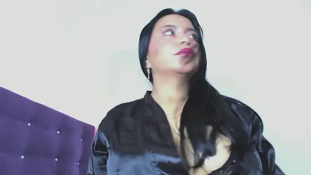 veronicaa squirt online show from 13, 2, 2026