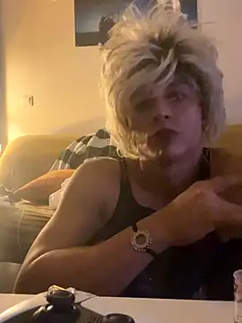 Snapshot of BarbieEce chatting on 23, 11, 2025 BarbieEce online show from 23, 11, 2025