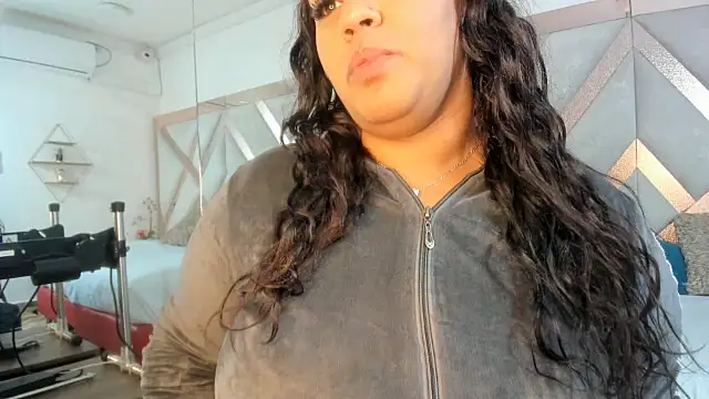 lathiffa online show from 12, 1, 2026