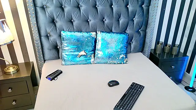 Saripaulin online show from 5, 2, 2026