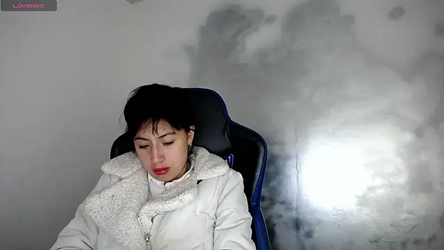 Snapshot of luisa_homes chatting on 18, 2, 2026 luisa homes online show from 18, 2, 2026