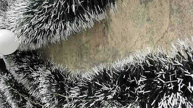 Lips red1 online show from 21, 11, 2025