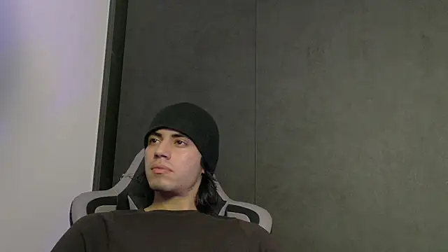 Snapshot of eren_jeager chatting on 16, 7, 2026 eren jeager online show from 16, 7, 2026