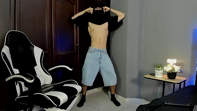 eren jeager online show from 5, 4, 2026