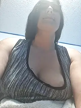 vanezassssss online show from 13, 1, 2026