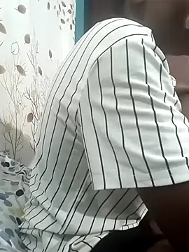 VirginPrincess06 online show from 18, 1, 2026