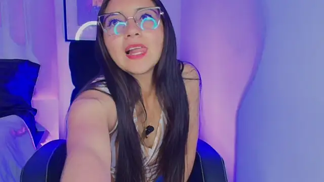 Mara Wolf01 online show from 16, 12, 2025